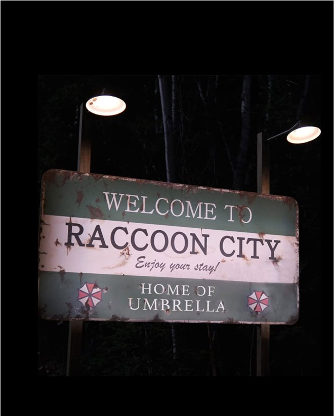 Resident Evil: Welcome to Raccoon City Poster