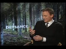Daniel Craig (Defiance) Video