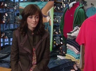 ALEXIS BLEDEL - THE SISTERHOOD OF THE TRAVELING PANTS - Interview Video Thumbnail