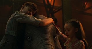 Dumbo (v.f.) - pré-bande-annonce Trailer Video Thumbnail