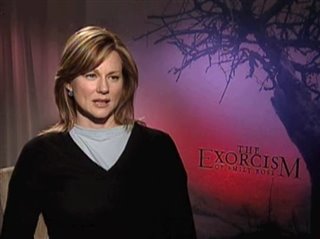 LAURA LINNEY - THE EXORCISM OF EMILY ROSE - Interview Video Thumbnail
